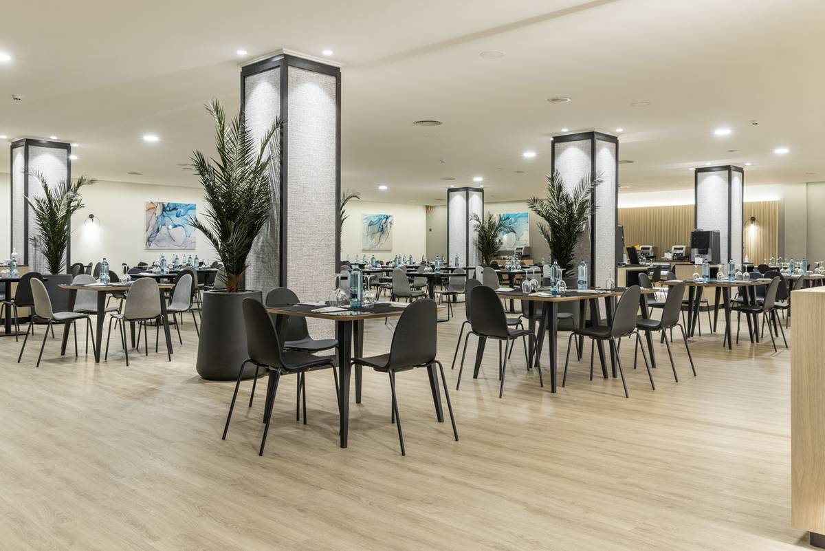 Restaurant Hotel ILUNION Alcora Sevilla